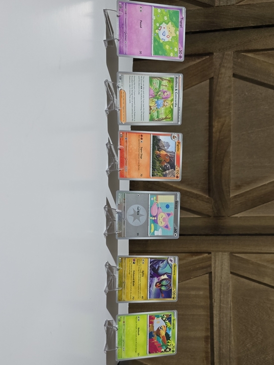 Pokémon Other - Random Pokemon Card Lot With One Holographic Card